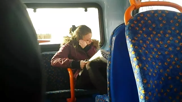 Abuela británica con grandes tetas le da un gusto sexo español latino a su trasero