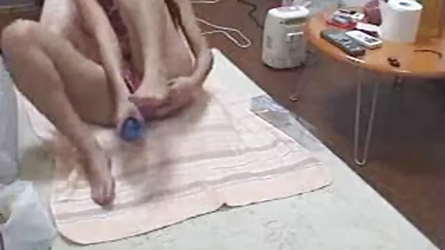 Hermosa Lily de vacaciones con sus amigos. No porno latino amateir es porno.