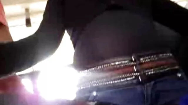 Jenaveve Jolie follada duro en el porno callejero latino sofá