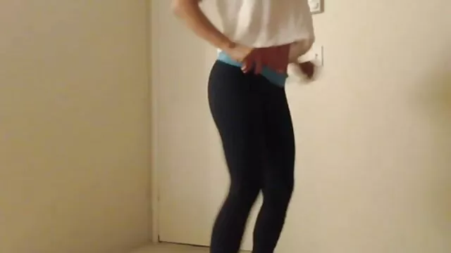 Hottie asiática xeso latino con un buen estante atada por su amante caliente