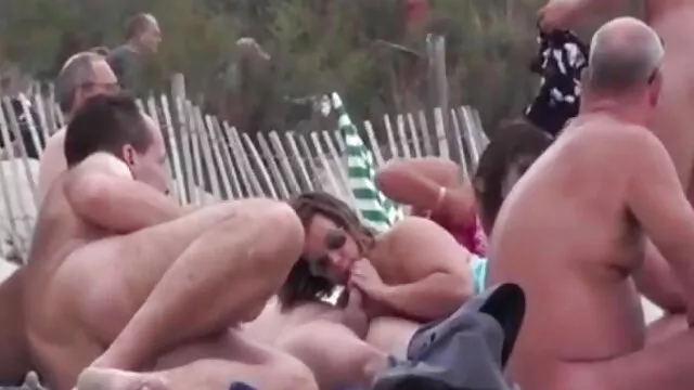 Falso policía del campus golpeando caliente mixto Haley Sweet 420 porno español latino hd