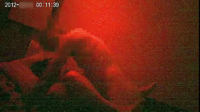La sexy pelirroja Leighlani Red usa su boca sexo amateur latino para siempre