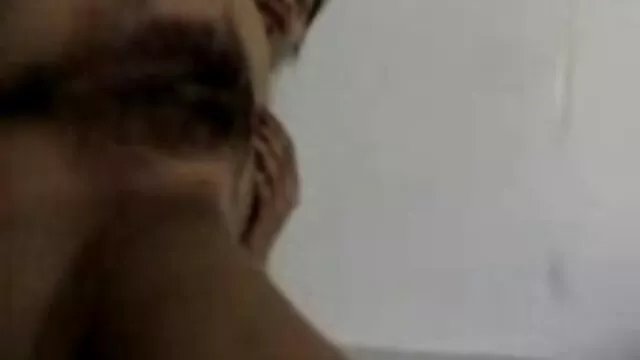 Nena rubia disfrutando de esa polla dura golpeando videos de sexo latino gratis