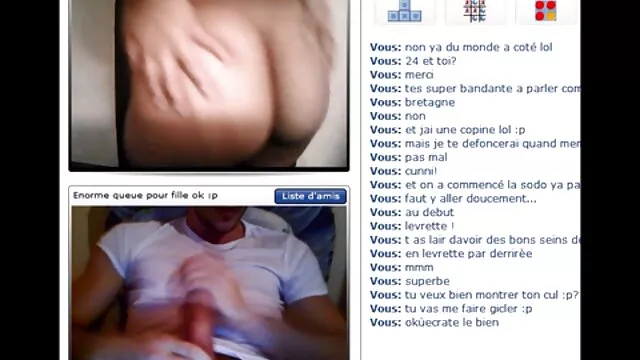¡Dos pervertidos adolescentes jugando con plátano y gran polla! xxx latino amateur