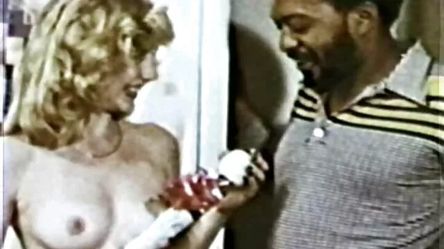 Michelle videos de sexo gratis en español latino B. y Trina Michaels